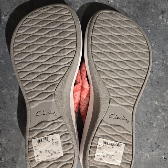 Cloudsteppers by Clark's - Picture 3 of 7